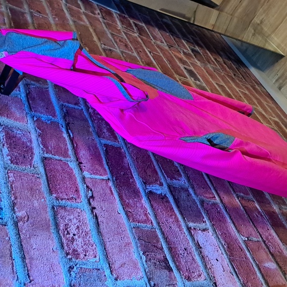 Work-Out HOODIE - Picture 3 of 5